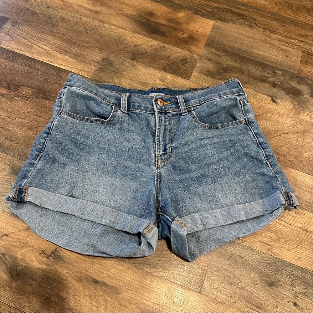 Old Navy Shorts sz 6